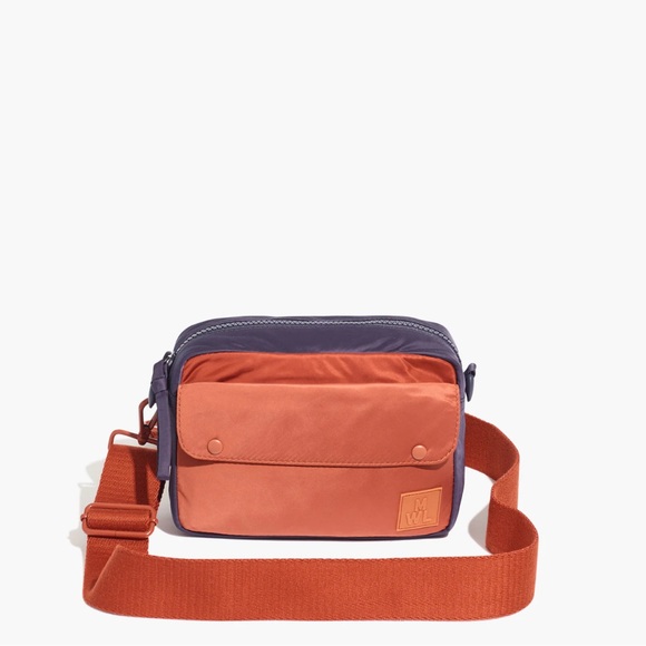 EUC Madewell - The Sport Fanny/Crossbody Bag in Colorblock in Dark Baltic Multi - Picture 9 of 10